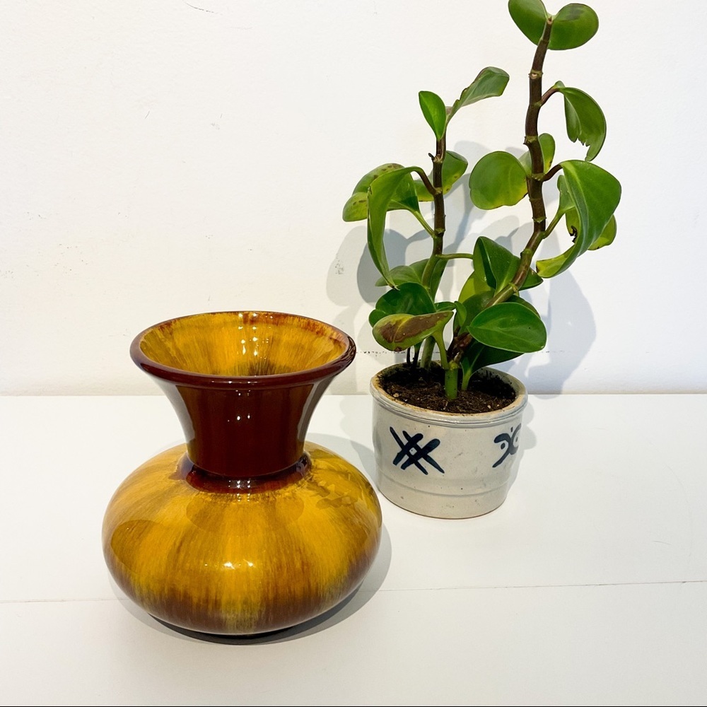 35. MCM Blue Mountain Pottery Glazed Amber Vase